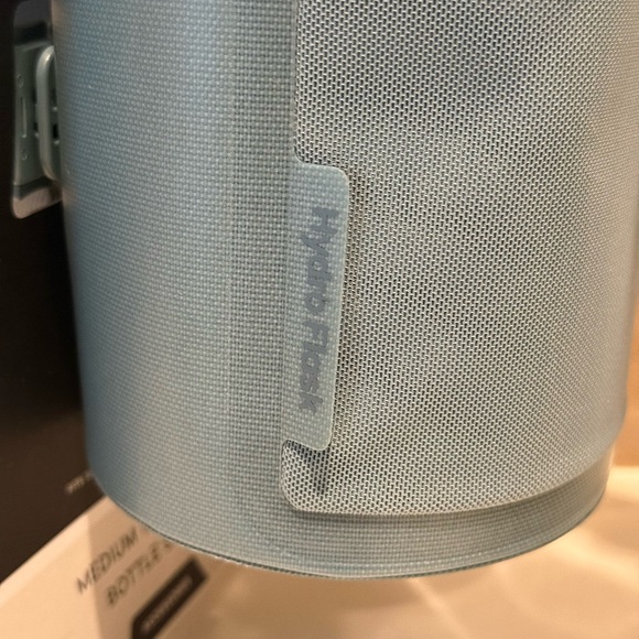 Brand New Hydro Flask Tag Along™ Medium – Birch | Fits 32 oz & 40 oz Wide Mouth - Picture 5 of 11